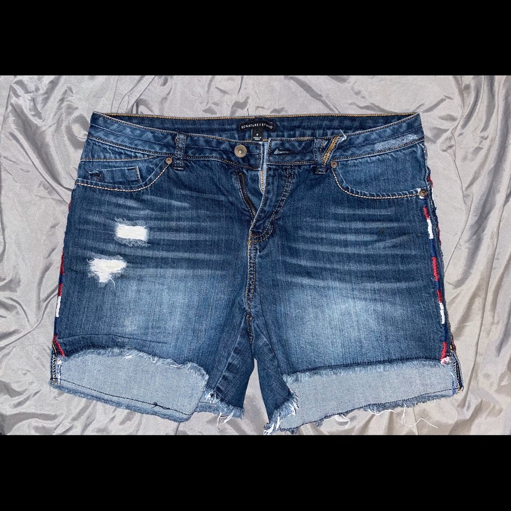 Signature Studio shorts